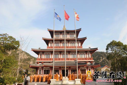 佛教-中国佛学院普陀山学院2016年春季新学期升旗仪式举行