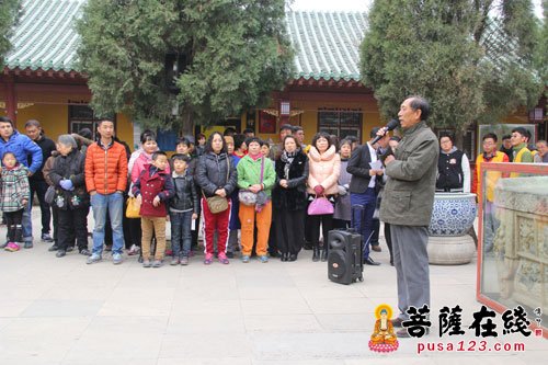 太行山-“种下吉祥树 绿化太行山”邢台玉泉寺大型植树活动