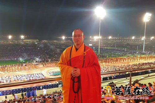 空性大和尚出席印度世界文化节暨生活艺术基金会成立35周年庆典活动