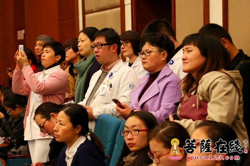 佛教-慰问医护工作者 光泉大和尚作《菩萨你好》主题讲座