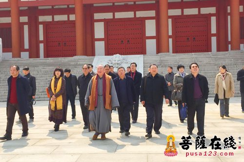 张建新-武进区政协主席张建新一行莅临宝林禅寺调研指导