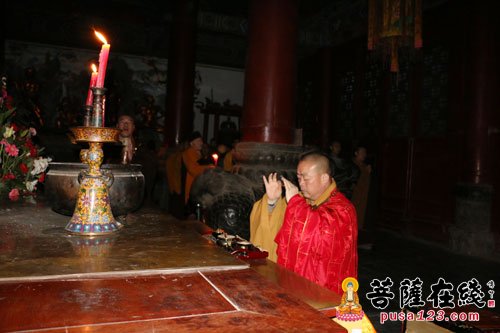 少林寺-少林寺方丈永信大和尚率少林寺两序大众塔林祭祖