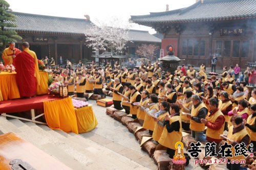 佛教-上海知也禅寺举行“知恩一日禅·义工免费培训”活动
