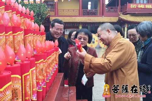 上海市人大侨民宗委主任委员张丽丽一行赴二严寺调研