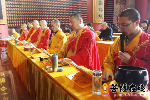 上海东林寺举行清明《地藏宝忏》法会