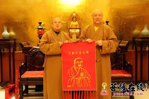 佛教-湖北省佛协正慈会长率团赴普陀山参访交流