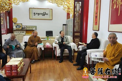 佛教-武汉市佛协会长隆醒大和尚一行赴云南省佛协参访