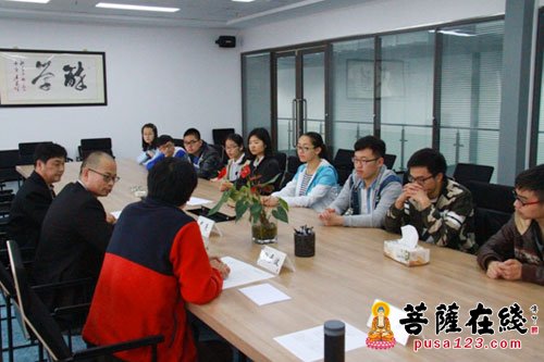 上海财经大学-上海财经大学举办“华岩助学金”受助学生座谈会