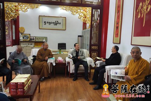 佛教-武汉市佛教协会会长隆醒大和尚一行参访云南佛教界圆满
