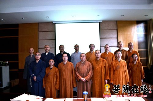 普陀山-中国佛学院普陀山学院举行2016年本科生毕业论文答辩