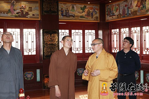 崇明县佛教协会参访团一行参访上海二严寺