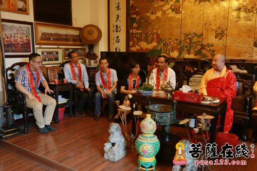 佛教-东盟五国、英国华夏文化协会拜会广西桂平龙华古寺湛空大和尚