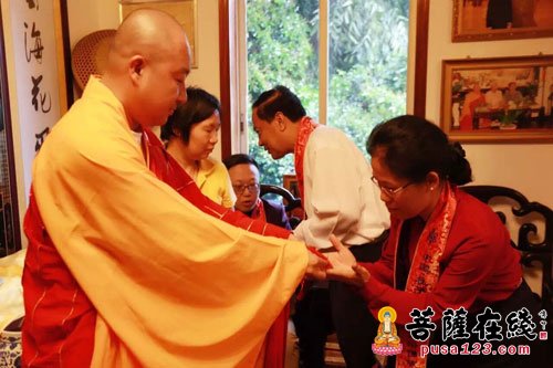 佛教-东盟五国、英国华夏文化协会拜会广西桂平龙华古寺湛空大和尚