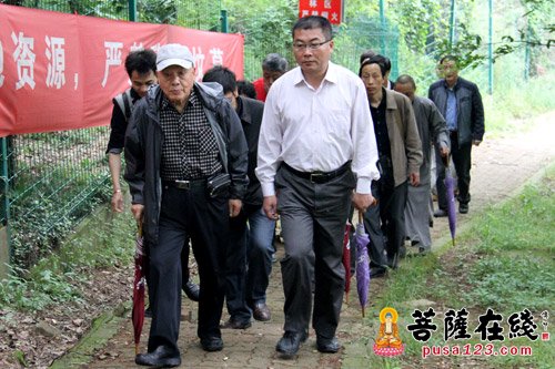 纪念净土宗十祖截流行策大师诞辰390年暨普仁禅院历史地位论证会 再现“普仁秋爽”