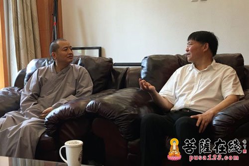 佛教-道坚法师应邀赴上海财大开讲《佛教经济学概述》