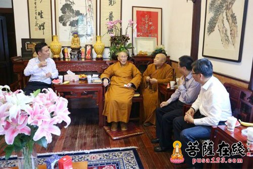 佛教-江苏省宗教局局长李国华看望明学长老