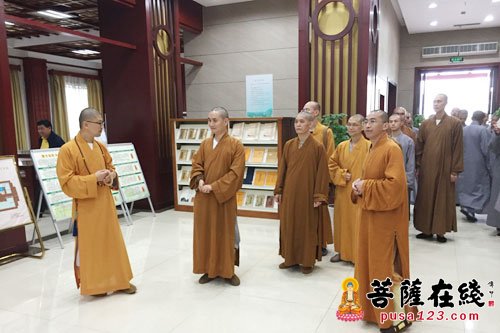 普陀山-广东云门佛学院毕业参学团参访中国佛学院普陀山学院