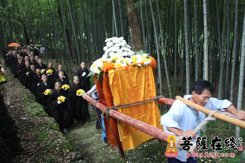 天童寺-妙音精舍清栋长老尼荼毗法会在宁波古天童寺举行