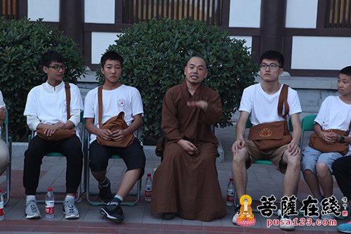 摄影-第十一届法门之光福慧营“分组讨论会”