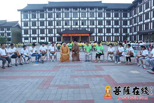 摄影-第十一届法门之光福慧营“分组讨论会”