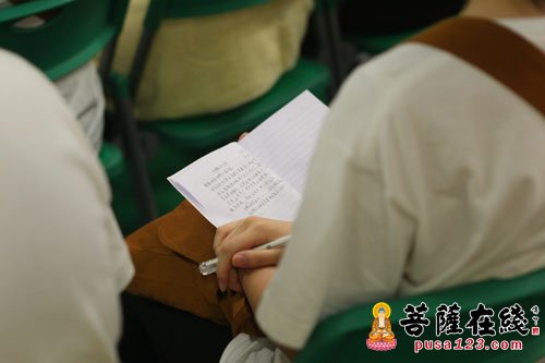 玄奘-第十一届法门之光福慧营 心海法师带领营员们观看《大唐玄奘》
