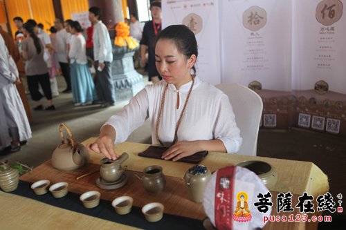 少林寺-少林寺举行“中外名家文化互动交流汇”助力佛缘之路