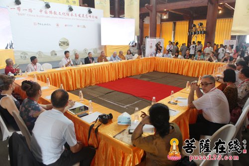 少林寺-少林寺举行“中外名家文化互动交流汇”助力佛缘之路
