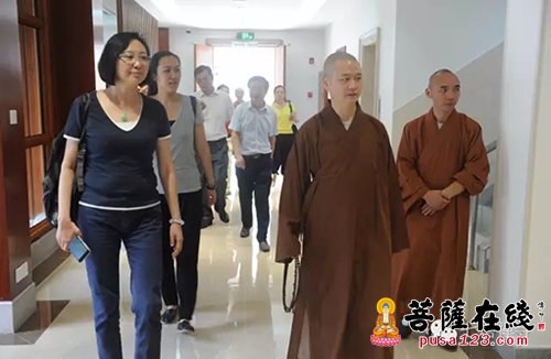 宁波-国家宗教局外事司司长肖虹一行赴浙江宁波七塔禅寺调研