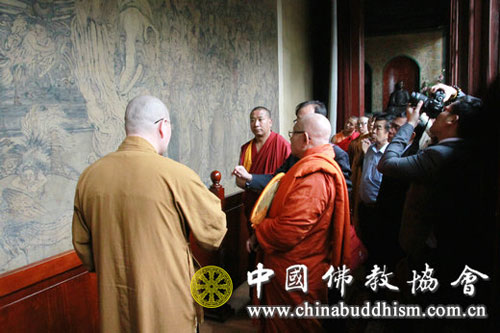 佛教-中国佛教协会宗性副会长会见缅甸昂山禅师一行
