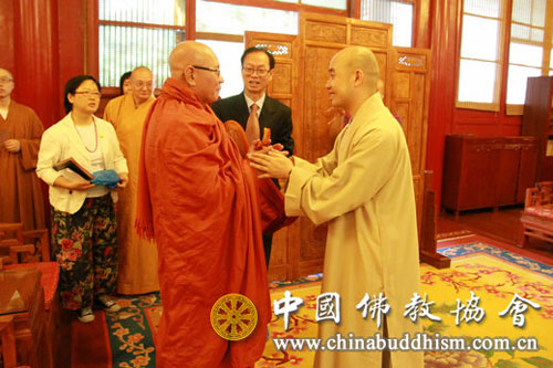 佛教-中国佛教协会宗性副会长会见缅甸昂山禅师一行