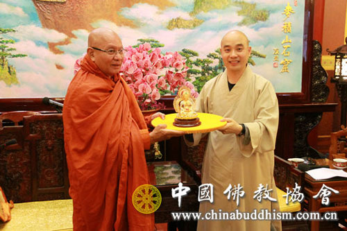佛教-中国佛教协会宗性副会长会见缅甸昂山禅师一行