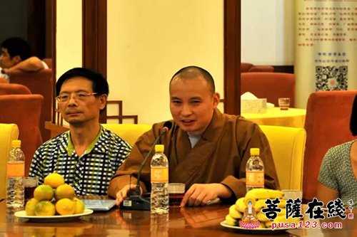 佛教-上海市佛教协会教师节慰问上海佛学院教师