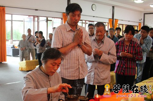 苏州圣堂寺隆重举办家人迎中秋联谊会