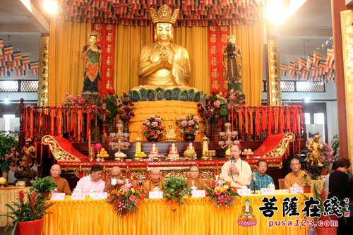 佛教-上海市佛教协会开展“重阳节”走访慰问活动