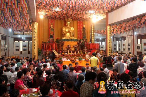 佛教-上海市佛教协会开展“重阳节”走访慰问活动