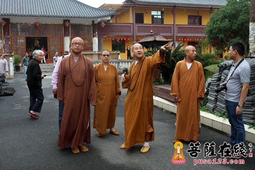 佛教-上海市佛教协会开展“重阳节”走访慰问活动