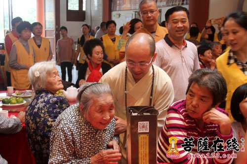 佛教-上海市佛教协会开展“重阳节”走访慰问活动