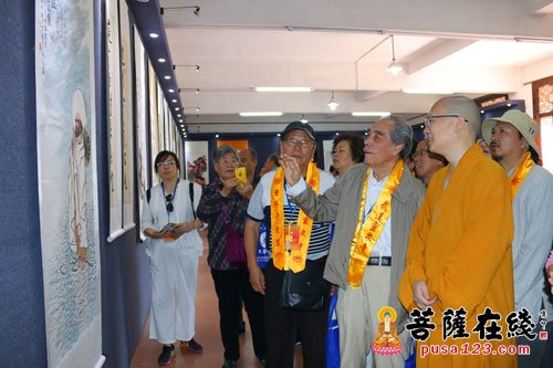 千叟宴-“不忘初心 孝行天下” 武汉灵泉寺千叟宴举行