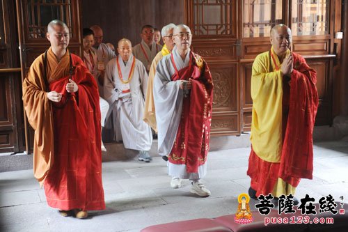佛教-中韩日佛教友好交流会议代表团莅临七塔禅寺参访