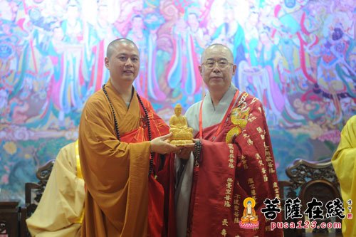 佛教-中韩日佛教友好交流会议代表团莅临七塔禅寺参访