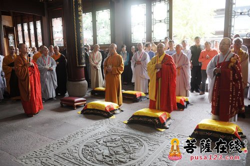 佛教-中韩日佛教友好交流会议代表团莅临七塔禅寺参访