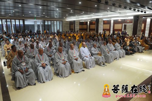 佛教-中韩日佛教友好交流会议代表团莅临七塔禅寺参访