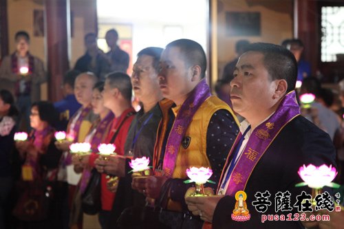 摄影-广东燕岩六祖古寺举行知恩报恩护国息灾慈善晚会