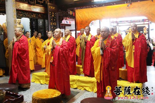 汕头东岩卓锡古寺举行纪念开山祖师大颠诞辰1284周年暨首届潮阳禅宗大颠文化节系列活动