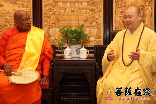 佛教-斯里兰卡科提派大长老一行参访上海玉佛禅寺