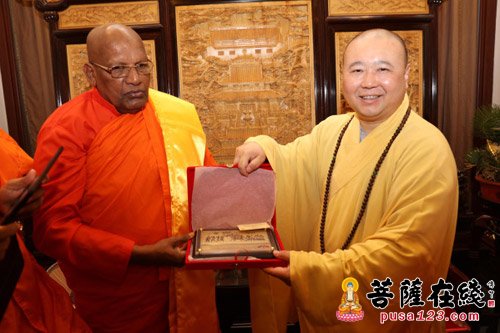佛教-斯里兰卡科提派大长老一行参访上海玉佛禅寺