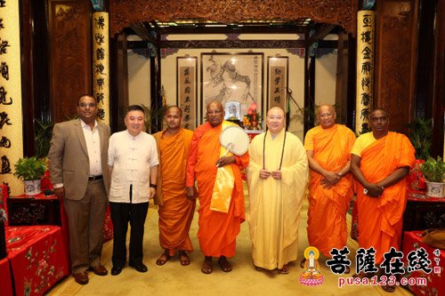 佛教-斯里兰卡科提派大长老一行参访上海玉佛禅寺
