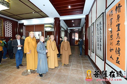 佛教-普陀山佛教协会僧众书画展在普陀山宝陀讲寺举行