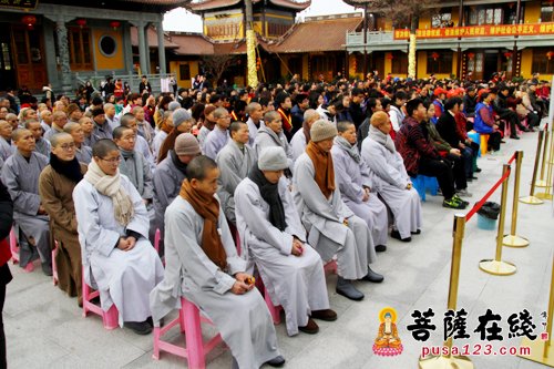 上海万佛阁举行第五届大型慈善义诊活动
