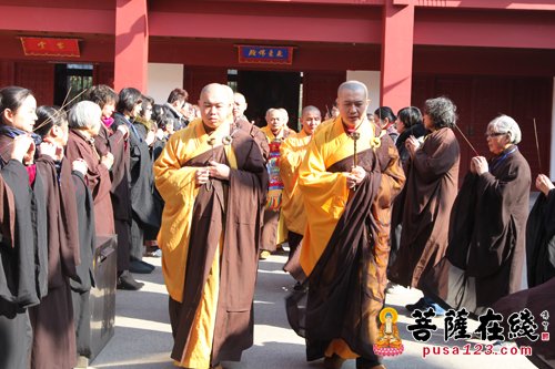 上海七宝教寺举行中峰三时系念法会